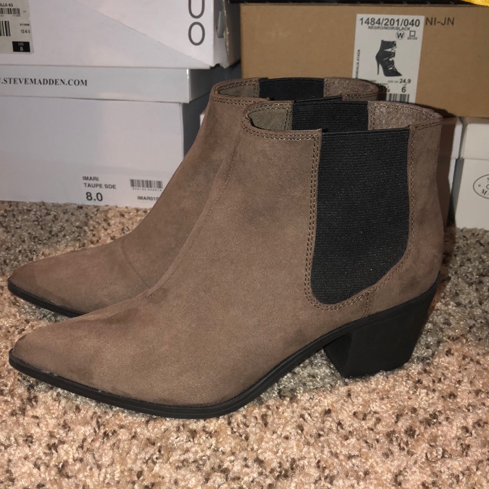 H&M Chelsea Bootie